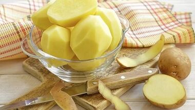 masque à la pomme de terre pour le rajeunissement de la peau du visage